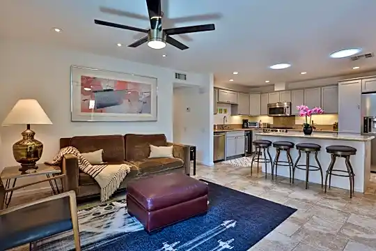 1421 Sunflower Cir N Photo 1