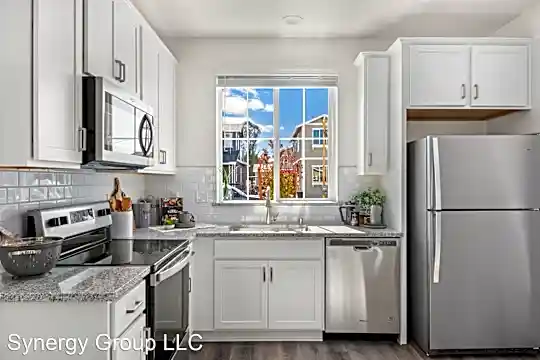 2087 Dennis Ln Photo 1