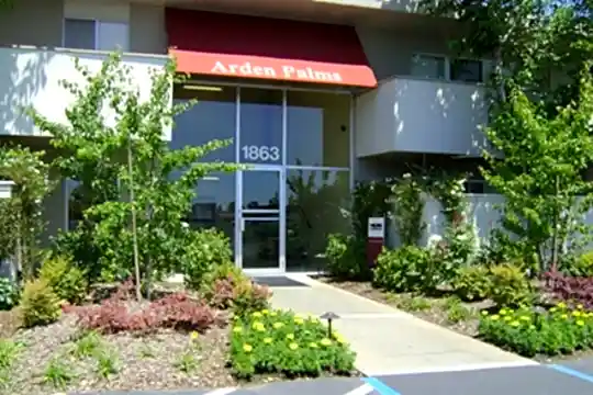Arden Palms Photo 1