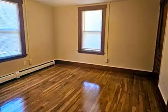 30 Cedar St Photo 1