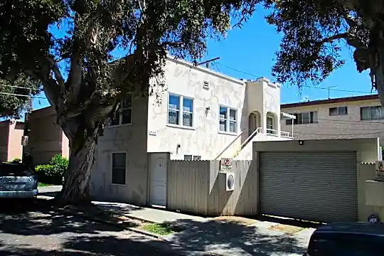 503 Hill St Photo 2