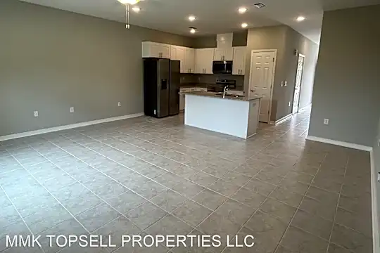 2006 Dorothy Ave Photo 2