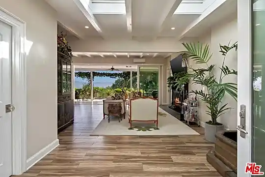 14347 Mulholland Dr Photo 1