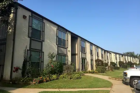 Westwood Apartments & Townhomes Photo 1