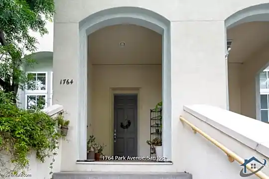 1764 Park Ave Photo 2