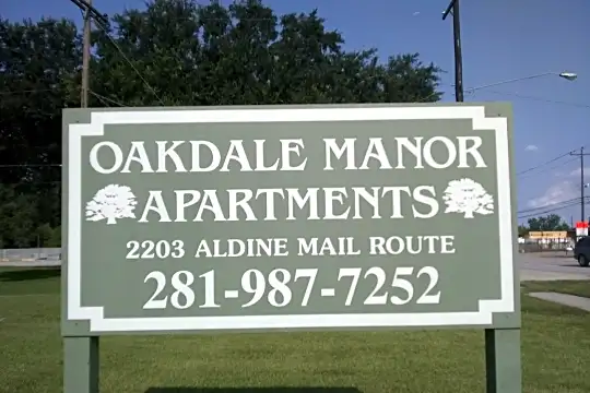 Oakdale Manor Photo 2