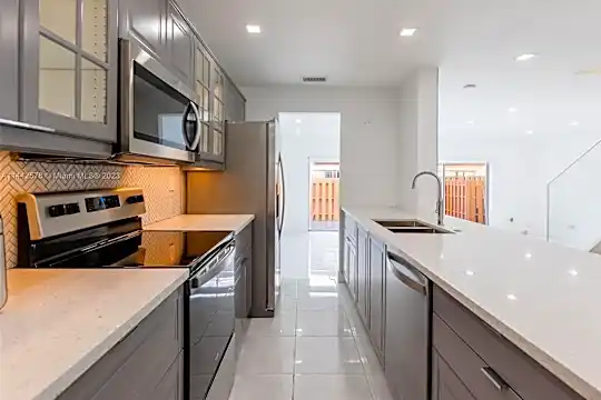 8212 NW 8th Pl #2 Photo 2