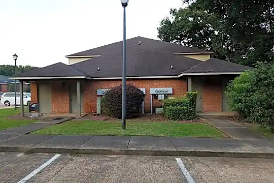 Hunters Run Apartments1 Photo 1