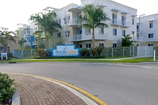 Pelican Cove Photo 2
