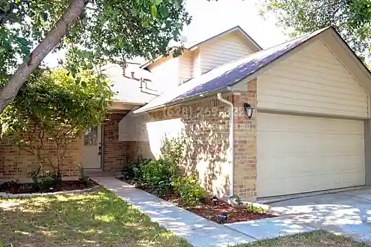 2109 Boxwood Path Photo 1