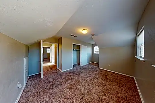 208 Hialeah Park St Photo 1