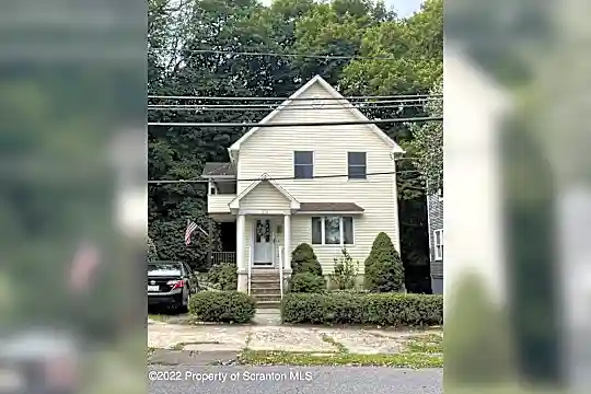 1216 Electric St Photo 1