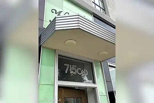 715 Main St Photo 2