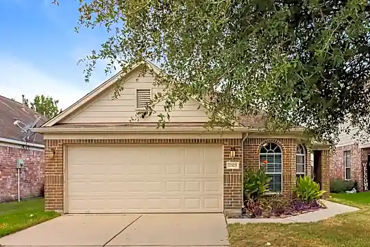 2323 Turnbury Elm Ct Photo 1