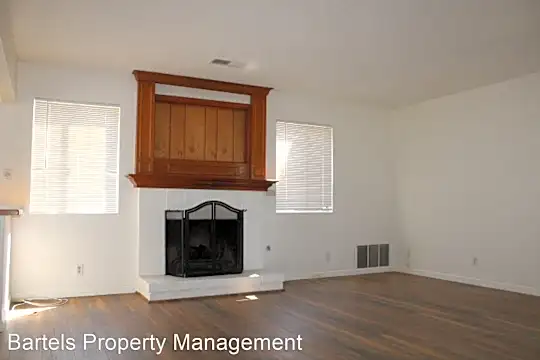 118 Lotus Ct Photo 2