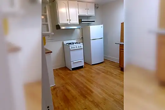 198 Pearl St Photo 2