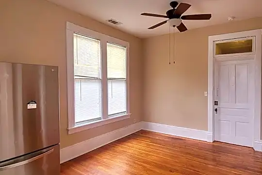 1414 Troupe St Photo 2