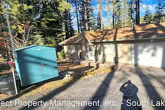 1523 Cree St Photo 1