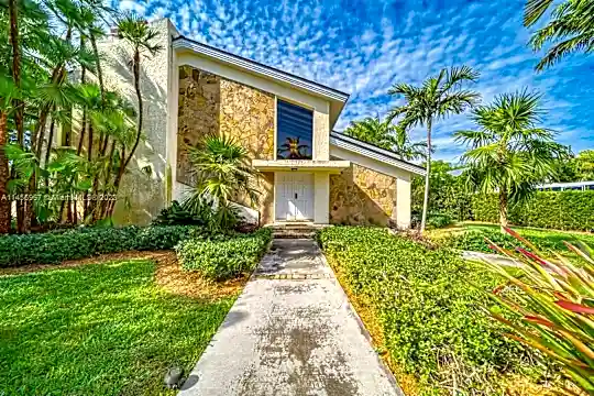 14540 Sailfish Dr Photo 1