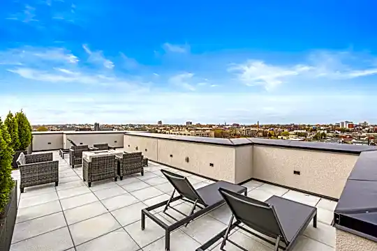 311 Pine Photo 2