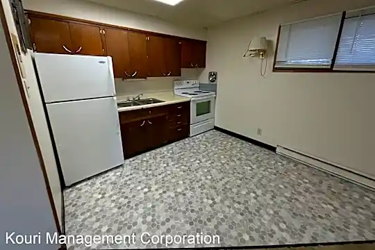 1455 McPherson Ave Photo 2