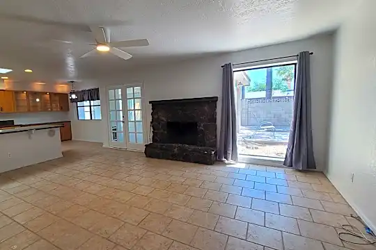 Kitchen/family room