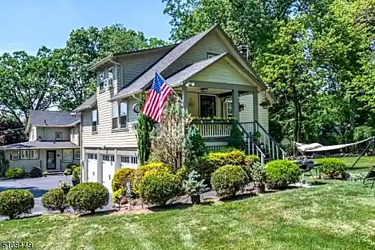 96 Grandview Ave #CH Photo 1