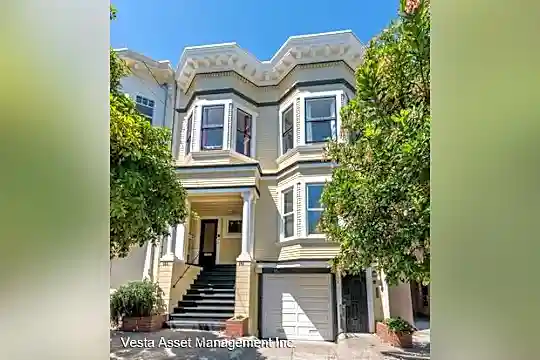 161 Cook St Photo 2