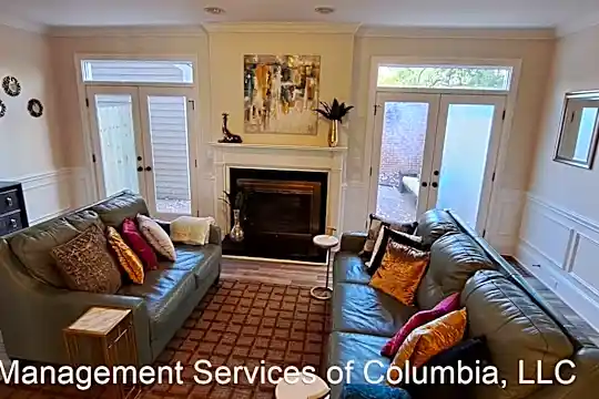 400 Mallet Hill Rd Photo 2