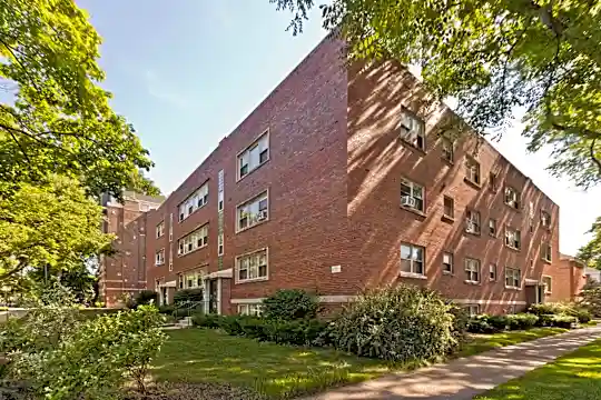 637 Brummel St #2 Photo 1