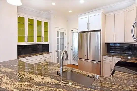 747 Palisade Ave #1 Photo 2