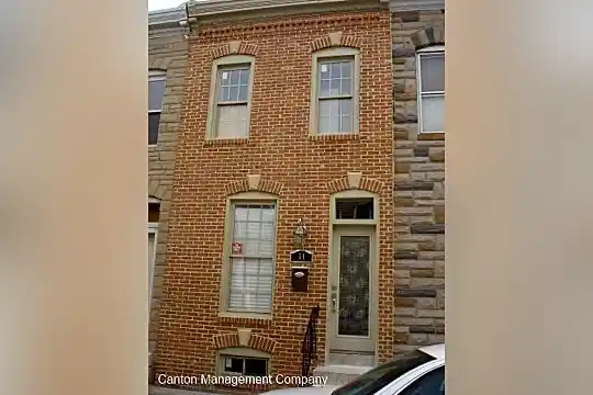 31 N Streeper St Photo 1