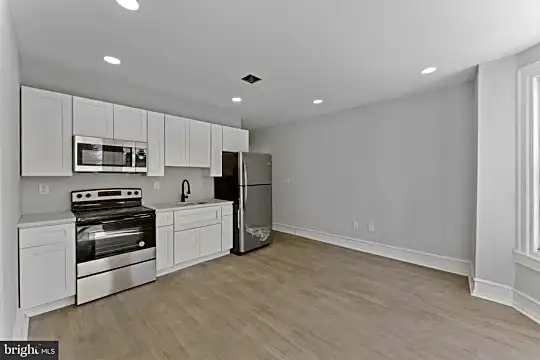 7707 Ridge Ave #1 Photo 1