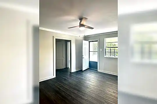328 54th St Photo 1