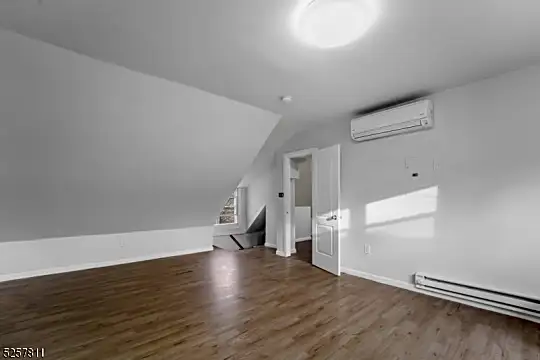 273 Littleton Ave #3 Photo 2