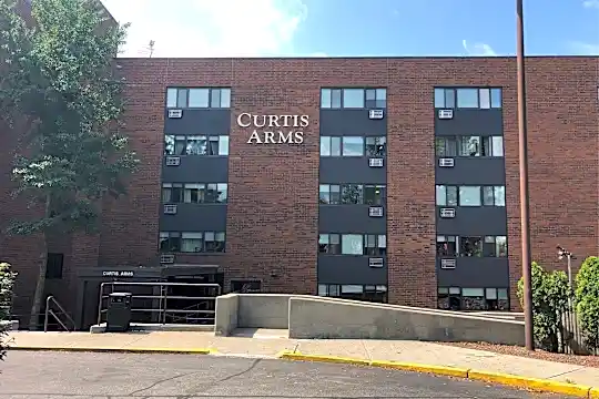 Curtis Arms Apartments Photo 2