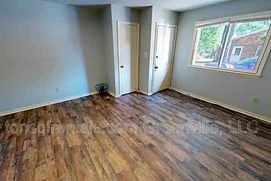 14 Melissa Court C Photo 2