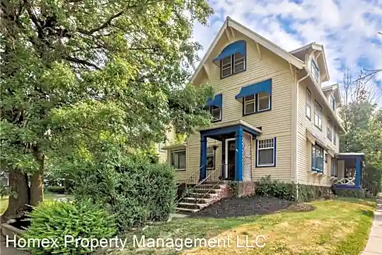 3169 Redwood Rd Photo 2