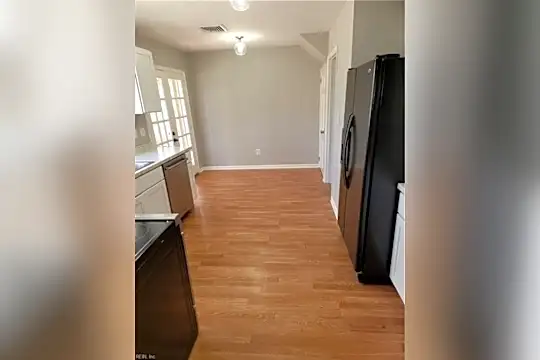 6 Drake Ct Photo 2