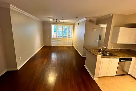 2182 Gill Village Way Photo 2