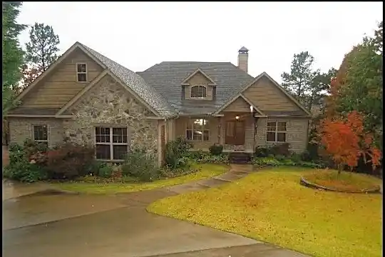 108 Winthrop Trail Photo 1