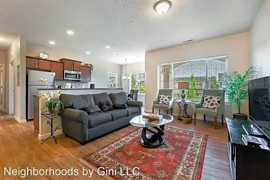 2545 E BLUE TICK ST Photo 2