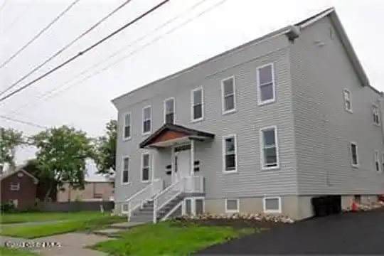 85 Grant Ave #1B Photo 2