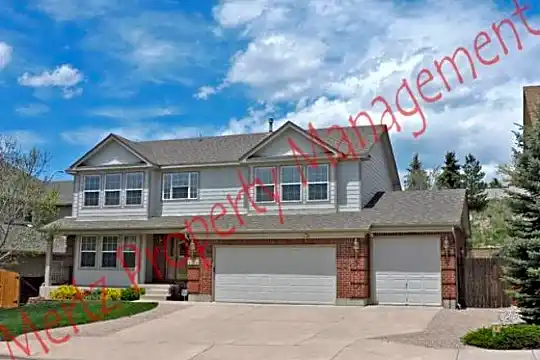 8304 Old Exchange Dr Photo 1
