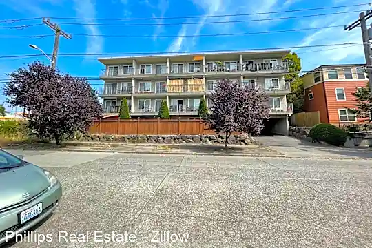 2512 14th Ave S Photo 2