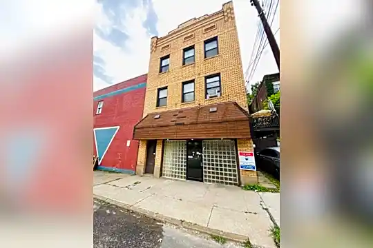 1586 Electric Ave Photo 1