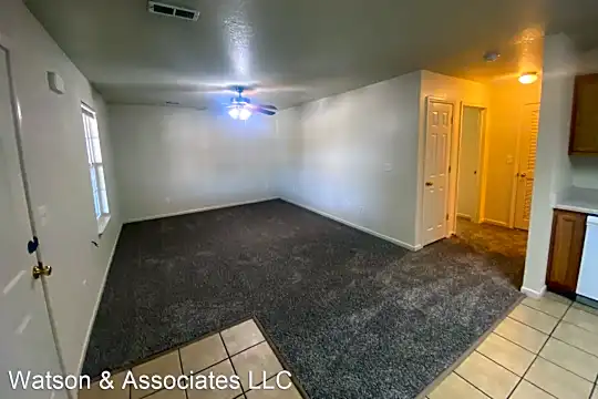16711 Hunters Ridge Ln Photo 2