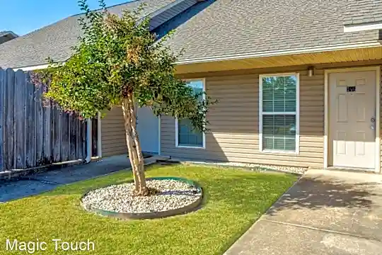 5930 Rees Rd Photo 2