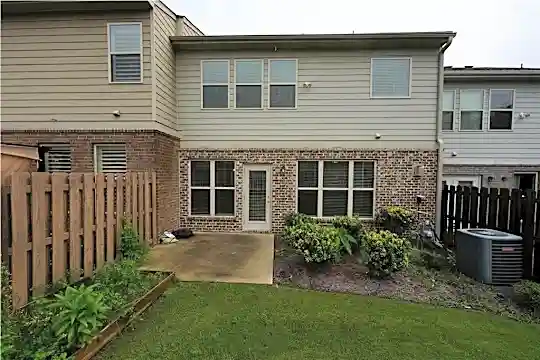 11650 Davenport Ln Photo 2