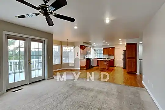 6613 46Th Avenue Ct E Photo 2